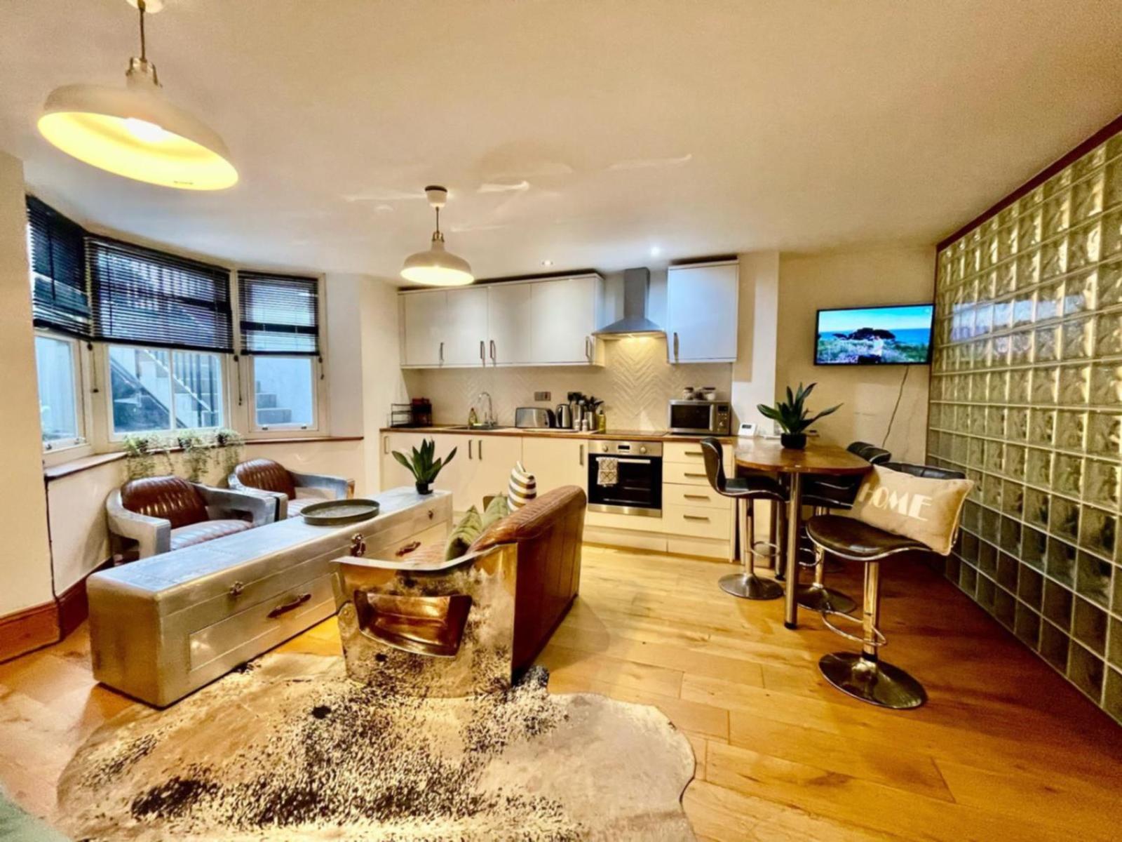 By The Beach Large Central Stylish Studio For 4 Guests Brighton Luaran gambar